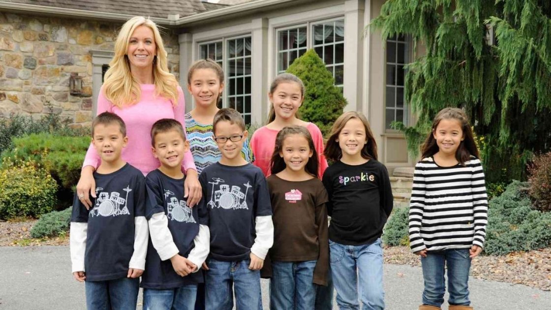 Here's Everything You Need To Know About Kate Gosselin's Parenting And Family Struggles