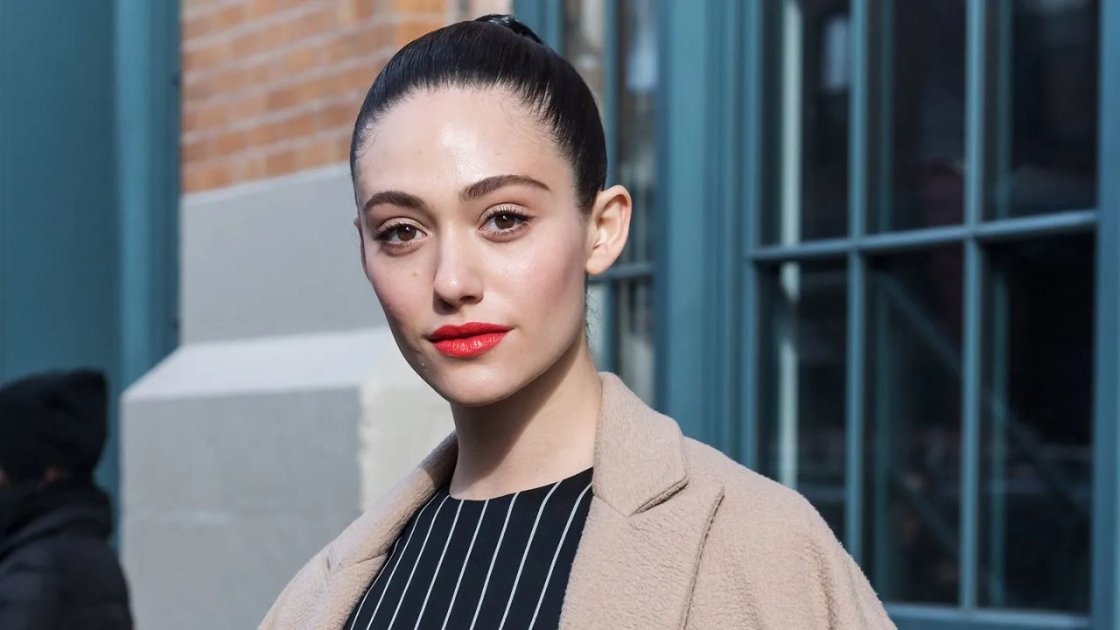 Emmy Rossum Her Career As A Singer And Actress