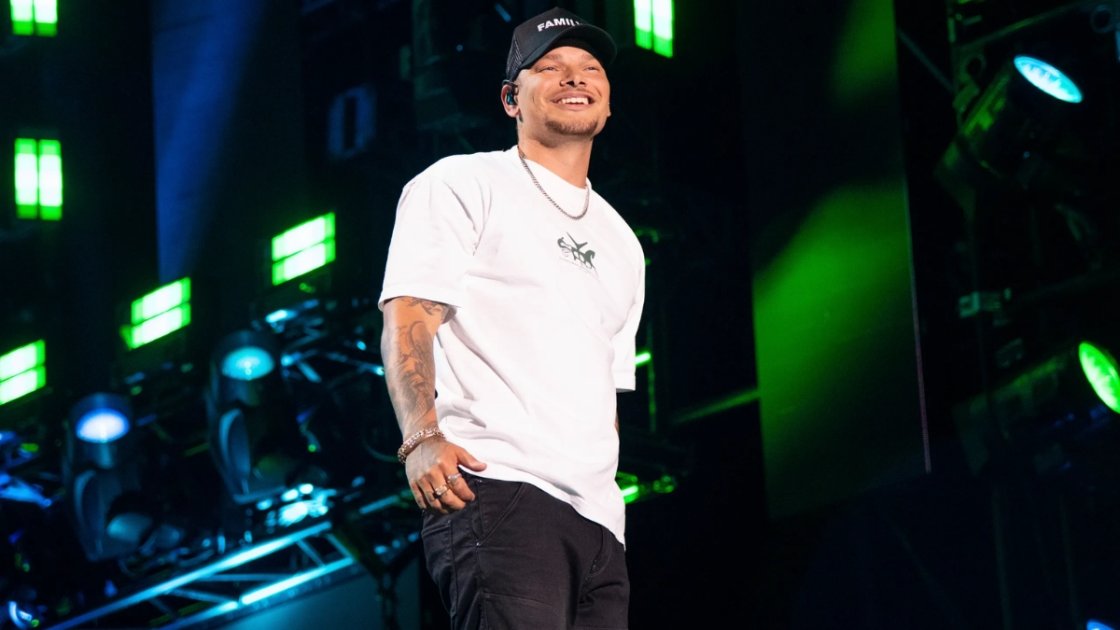 Exclusive Kane Brown Is Making History As The First Black Artist ...