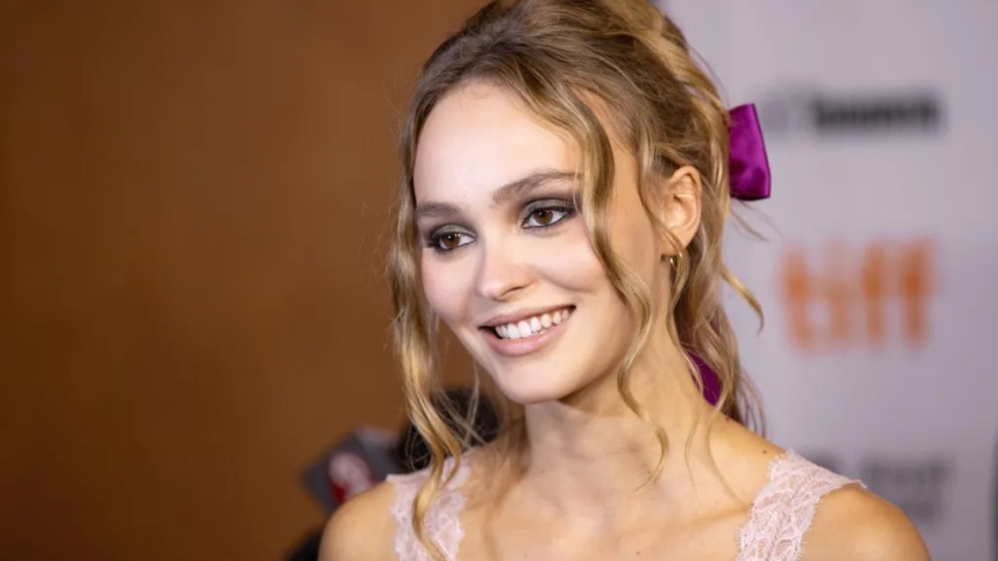 Lily-Rose Depp's Charming Beauty - The Heir To Hollywood Royalty