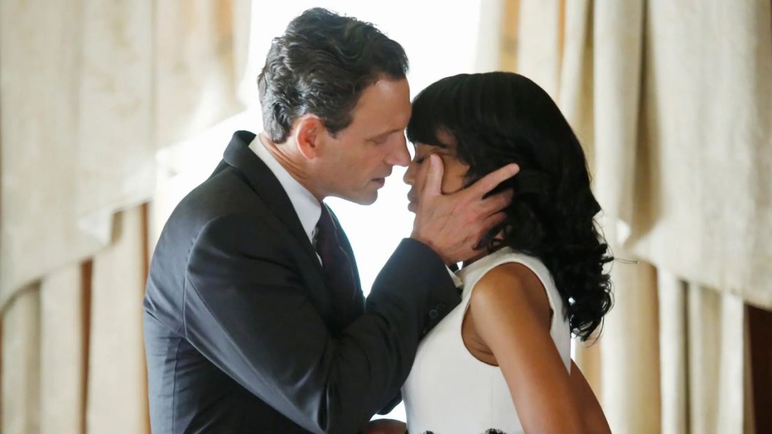 Kerry Washington And Tony Goldwyn Engage In A Lighthearted Reenactment Of A Scene From The Television Series Scandal