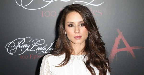 The Pretty Little Liars Star Troian Bellisario Opened Up About Her Mental Health