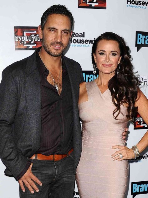 Real Housewives Of Beverly Hills: Kyle Richards And Mauricio Umansky Clash: Umasky Claims Kyle Is Rebelious