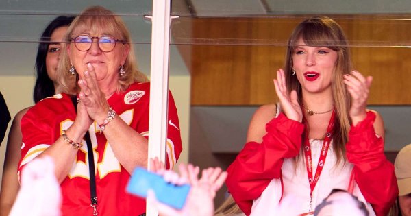 Taylor Swift Is Sweet And Down To Earth, Says Donna Kelce!