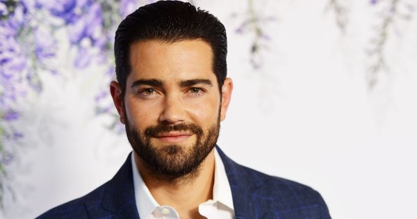 An Amazing Jesse Metcalfe's Guide To The Best Hiking Trails In America