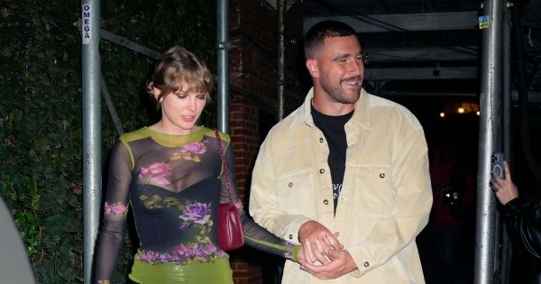 Taylor Swift Ignited Public Displays Of Affection With Her Alleged Partner Travis Kelce