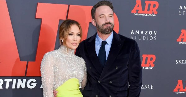 Bennifer Is Back! Jennifer Lopez And Ben Affleck Are Dating Again