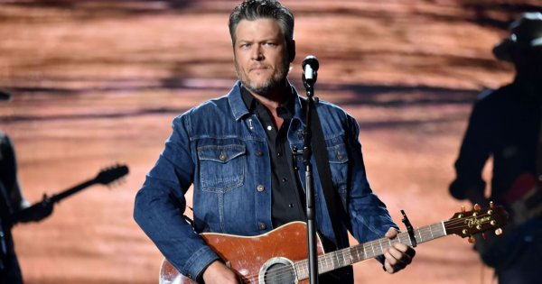 Blake Shelton's Untold Dispute With Country Music Fans