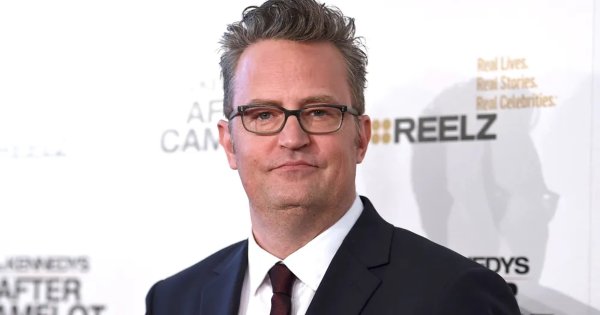 Hours After The Unexpected Death Of Matthew Perry - 'Saturday Night Live' Paid Tribute To Him!